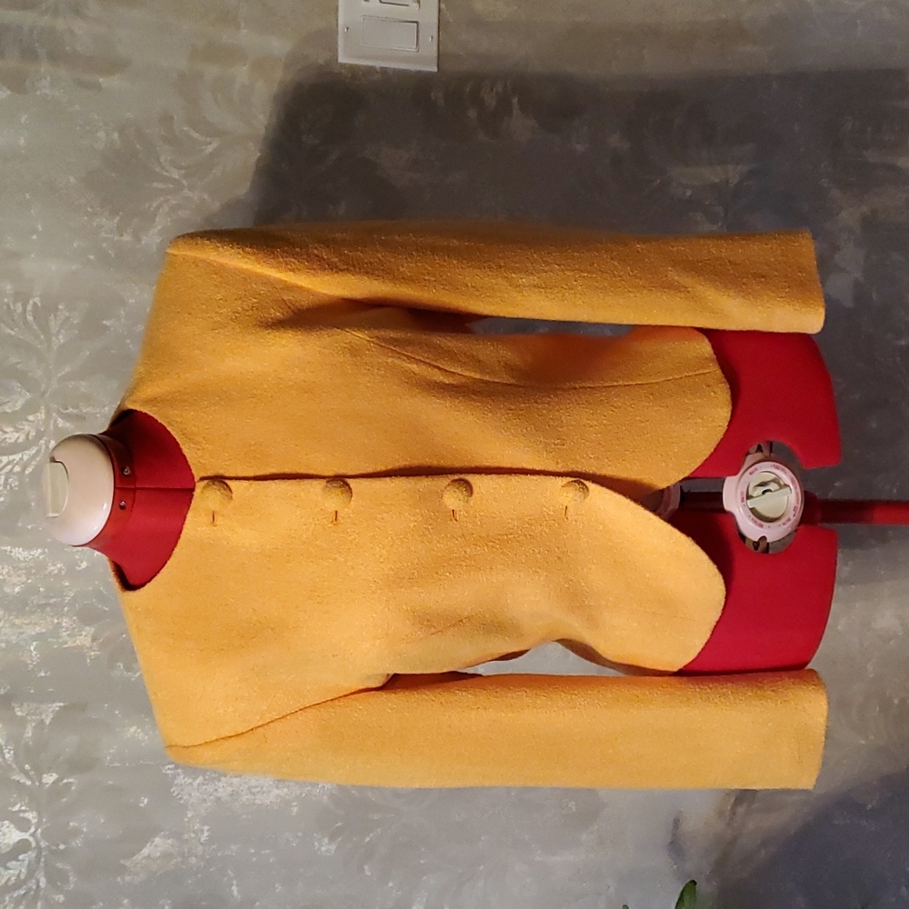 Vintage Sisley Relaxed Elegance yellow wool blazer made in Italy size M